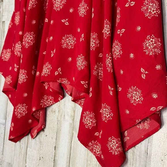 Skies are Blue Handkerchief Hem Red Floral 3/4 Sleeve V-Neck Shirt Dress Size 8​ - Picture 3 of 11